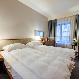 Urban King Room